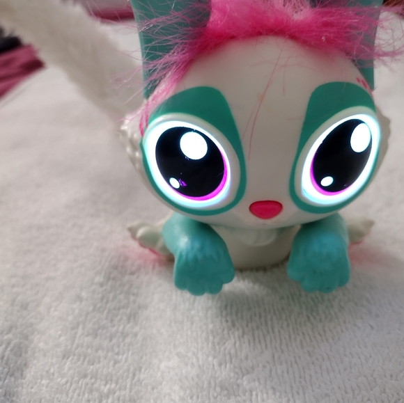 Amiglow Lil Gleemerz Animal Toy Pet Talking Interactive Mattel Light Up Colorful - Picture 6 of 6